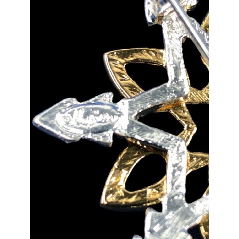 VINTAGE BROOCH SNOWFLAKE DESIGNER NAPIER RETRO COLLECTIBLE PIN 1.5" - Picture 4 of 5